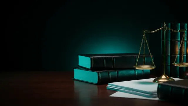 Łączenie się spółek z udziałem spółki komandytowo-akcyjnej, a obowiązek badania planu połączenia przez biegłego rewidenta